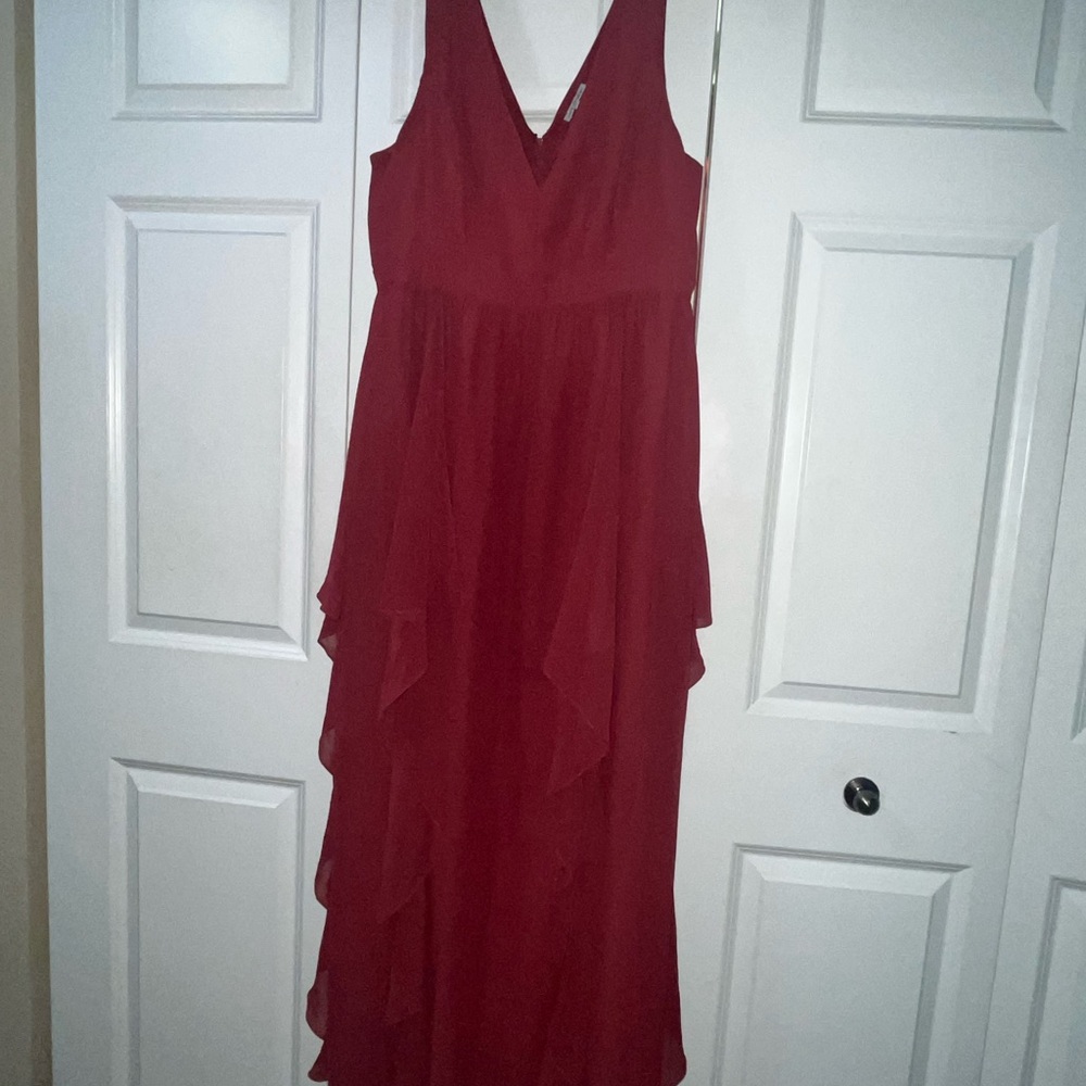 Elegant Burgundy Sleeveless Dress